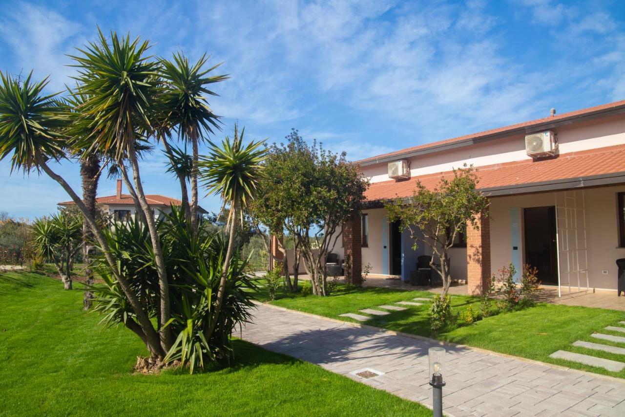 Delfino Tuscany Resort Марина ди Чечина Екстериор снимка