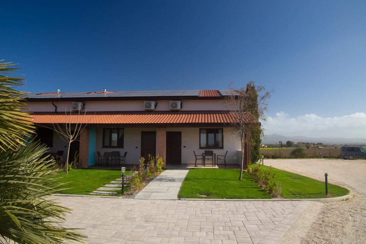 Delfino Tuscany Resort Марина ди Чечина Екстериор снимка