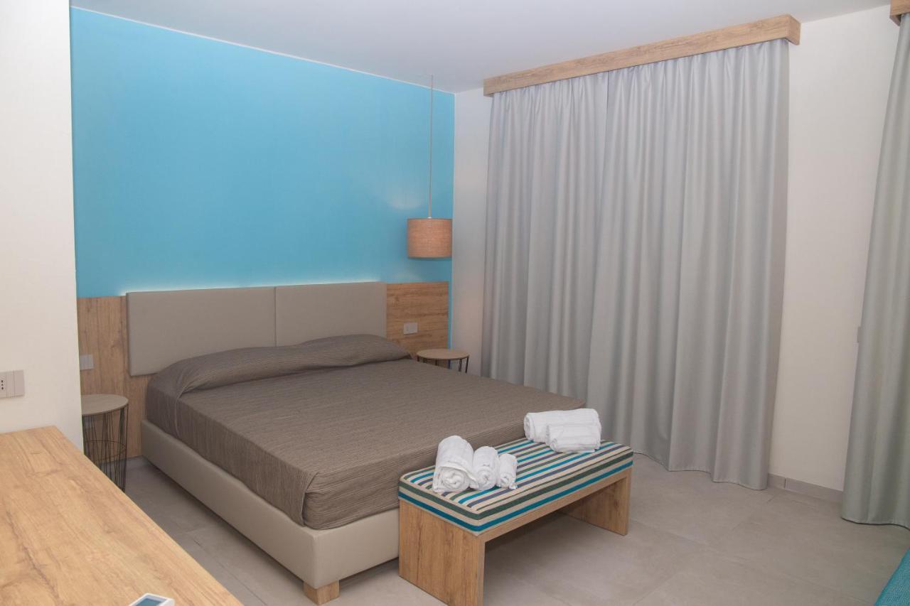 Delfino Tuscany Resort Марина ди Чечина Екстериор снимка